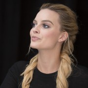 Марго Робби (Margot Robbie) 'Suicide Squad' Press Conference (Moynihan Station in New York City, 30.07.2016) 013ea8715219733
