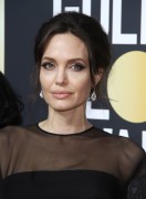 Анджелина Джоли (Angelina Jolie) 75th Annual Golden Globe Awards, California, 07.01.2018 (90xHQ) 84af69729645163