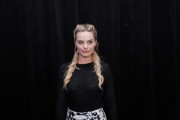 Марго Робби (Margot Robbie) 'Suicide Squad' Press Conference (Moynihan Station in New York City, 30.07.2016) 373f80715217393