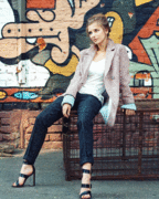 http://thumbs2.imagebam.com/0b/0b/d2/e1b8531065093184.gif