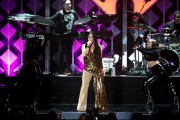 Деми Ловато (Demi Lovato) performing at 102.7 KIIS FM's Jingle Ball in Los Angeles, 01.12.2017 (77xHQ) B19cbe677477453