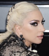Лэди Гага (Lady Gaga) 60th Annual Grammy Awards, New York, 28.01.2018 (59xНQ) 88585b741148013