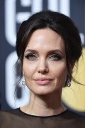 Анджелина Джоли (Angelina Jolie) 75th Annual Golden Globe Awards, California, 07.01.2018 (90xHQ) 83f132729646343
