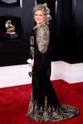 Келли Кларксон (Kelly Clarkson) 60th Annual Grammy Awards, New York, 28.01.2018 (68xHQ) 242a51741192063