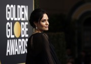 Анджелина Джоли (Angelina Jolie) 75th Annual Golden Globe Awards, California, 07.01.2018 (90xHQ) 21ca03729644663