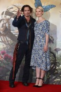Джонни Депп (Johnny Depp) Alice Through The Looking Glass Photocall at Corinthia (London, May 8, 2016) (57xHQ) De8584668972033