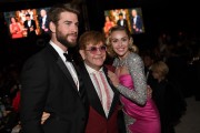 Майли Сайрус, Лиам Хемсворт (Miley Cyrus, Liam Hemsworth) 26th annual Elton John AIDS Foundation Academy Awards Viewing Party sponsored by Bulgari in West Hollywood, 04.03.2018 (30xHQ) 33c59a807413803