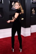 Майли Сайрус (Miley Cyrus) 60th Annual Grammy Awards, New York, 28.01.2018 (90xHQ) 602f42736624763