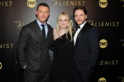 Дакота Фаннинг (Dakota Fanning) 'The Alienist' premiere held at the iPic Cinema in New York City, 16.01.2018 - 67xHQ 8d7e02729660433