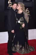 Келли Кларксон (Kelly Clarkson) 60th Annual Grammy Awards, New York, 28.01.2018 (68xHQ) Bac19d741194703