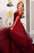 Майли Сайрус (Miley Cyrus) 60th Annual Grammy Awards, New York, 28.01.2018 (90xHQ) 828bd7736625783
