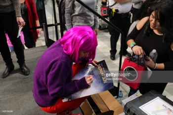 Bella Thorne greets fans while promoting her film 'Midnight Sun' at Mall of America on March 10, 2018 in Bloomington, Minnesota.