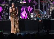 Деми Ловато (Demi Lovato) performing at 102.7 KIIS FM's Jingle Ball in Los Angeles, 01.12.2017 (77xHQ) Ffdad6677475843