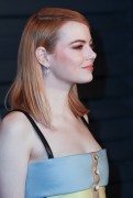 Эмма Стоун (Emma Stone) The 2018 Vanity Fair Oscar Party in Beverly Hills, 04.03.2018 (88xHQ) 98ece3781847913