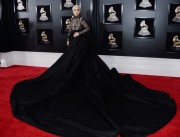 Лэди Гага (Lady Gaga) 60th Annual Grammy Awards, New York, 28.01.2018 (59xНQ) Adb9cc741147903