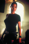 Лара Крофт: Расхитительница гробниц  / Lara Croft: Tomb Raider (Анджелина Джоли, Джон Войт, Дэниэл Крэйг, 2001) Bd37e91062950104