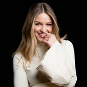 Мелисса Бенойст (Melissa Benoist) AOL Build Portraits (2017) - 1xМQ 7701c8707486233