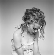 Николь Кидман (Nicole Kidman) Portraits 2004 (3xHQ,1xMQ) Ecf4ab741053073