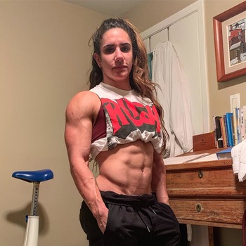 Powerlifter Stefanie Cohen Deadlifts 507 lbs for a 4x+ Bodyweight Triple