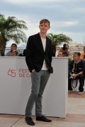 Дэйн ДеХаан (Dane DeHaan) Lawless Photocall at the 65th Annual Cannes Film Festival (Cannes, May 19, 2012) - 41xHQ 692c67668951753