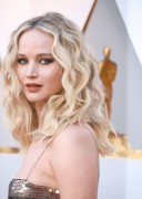 Дженнифер Лоуренс (Jennifer Lawrence) 90th Annual Academy Awards at Hollywood & Highland Center in Hollywood, 04.03.2018 - 85xHQ 7a3fa9880700084