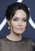 Анджелина Джоли (Angelina Jolie) 75th Annual Golden Globe Awards, California, 07.01.2018 (90xHQ) 07a2da729645463