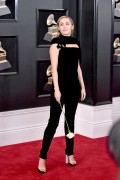 Майли Сайрус (Miley Cyrus) 60th Annual Grammy Awards, New York, 28.01.2018 (90xHQ) 6bf695736624083