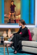 Алисия Викандер (Alicia Vikander) Visits the 'Lorraine' TV show in London, 06.03.2018 - 16xНQ 010eeb836544993
