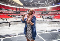 The Spice Girls - Performing Live at Wembley Stadium in London 06/15/2019