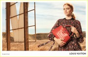 Emma Stone Source » Blog Archive » Louis Vuitton fashion show in