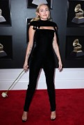 Майли Сайрус (Miley Cyrus) 60th Annual Grammy Awards, New York, 28.01.2018 (90xHQ) B40918736626453