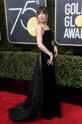 Дакота Джонсон (Dakota Johnson) 75th Annual Golden Globe Awards in Beverly Hills, 07.01.2018 (69xНQ) F6d831741172113