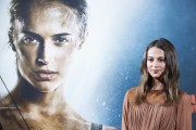 Алисия Викандер (Alicia Vikander) 'Tomb Raider' photocall in Madrid, Spain, 28.02.2018 - 80xНQ 6aca7f781841073