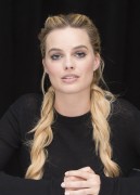 Марго Робби (Margot Robbie) 'Suicide Squad' Press Conference (Moynihan Station in New York City, 30.07.2016) 96aaa0715220103