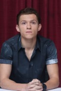 Том Холланд (Tom Holland) Spider-Man Homecoming press conference (Beverly Hills, April 23, 2017) 0afb18677594413
