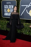 Анджелина Джоли (Angelina Jolie) 75th Annual Golden Globe Awards, California, 07.01.2018 (90xHQ) 2cc6b1729645993