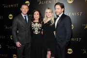 Дакота Фаннинг (Dakota Fanning) 'The Alienist' premiere held at the iPic Cinema in New York City, 16.01.2018 - 67xHQ 2d8e33729660733