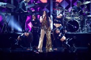 Деми Ловато (Demi Lovato) performing at 102.7 KIIS FM's Jingle Ball in Los Angeles, 01.12.2017 (77xHQ) 7ae9fe677473413