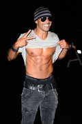 Shemar Moore - Shows off his six pack as he arrives at the Beyoncé concert in Los Angeles - August 2, 2014