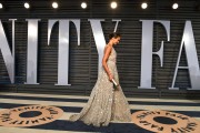 Нина Добрев (Nina Dobrev) Vanity Fair Oscar Party in Beverly Hills, 04.03.2018 (45xHQ) A43755781867623