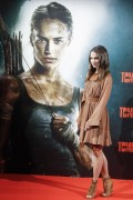 Алисия Викандер (Alicia Vikander) 'Tomb Raider' photocall in Madrid, Spain, 28.02.2018 - 80xНQ 0d34b1781841643