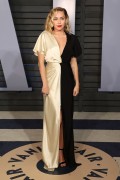 Майли Сайрус, Лиам Хемсворт (Miley Cyrus, Liam Hemsworth) Vanity Fair Oscar Party in Beverly Hills, 04.03.2018 (42xHQ) Ad96e7781857993