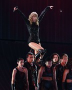 Тейлор Свифт (Taylor Swift) performs during the reputation Stadium Tour at Hard Rock Stadium in Miami, Florida, 18.08.2018 - 100xHQ B7022c956016664