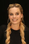 Марго Робби (Margot Robbie) 'Suicide Squad' Press Conference (Moynihan Station in New York City, 30.07.2016) 039a7f715218613