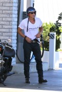 Rob Lowe - Seen at a gas station in Malibu - September 13, 2015