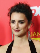 Пенелопа Крус (Penélope Cruz) 'The Assassination Of Gianni Versace_ American Crime Story' premiere in Hollywood, 08.01.2018 (84xHQ) 228b8a736644953