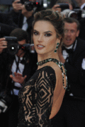 http://thumbs2.imagebam.com/81/ce/ce/2b6165867929564.gif