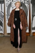 Гвендолин Кристи (Gwendoline Christie) Miu Miu Fall_Winter 2018_2019 show during the Paris Fashion Week Womenswear Fall_Winter 2018-2019 in Paris, 06.03.2018 - 4xНQ 3238d4880680284