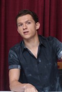 Том Холланд (Tom Holland) Spider-Man Homecoming press conference (Beverly Hills, April 23, 2017) 12c2a8677593433