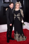 Келли Кларксон (Kelly Clarkson) 60th Annual Grammy Awards, New York, 28.01.2018 (68xHQ) Dd4424741196483